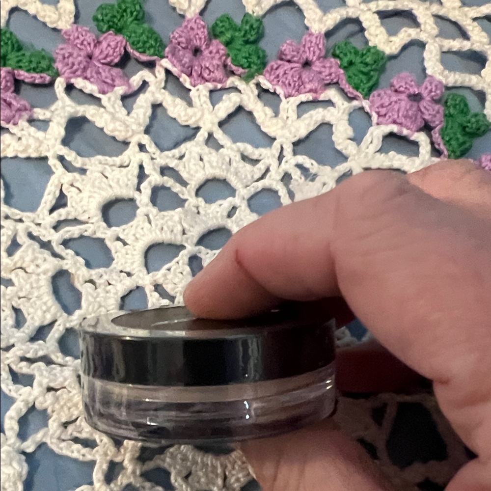 YC Collection Loose Setting Powder #117 - Picture 3 of 3